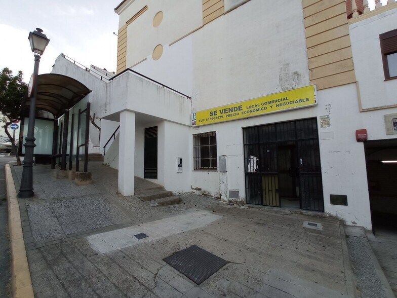 Avenida Juan Carlos i, S/N, Arcos de la Frontera, Cádiz à vendre - Photo de l’immeuble – Image 2 sur 14