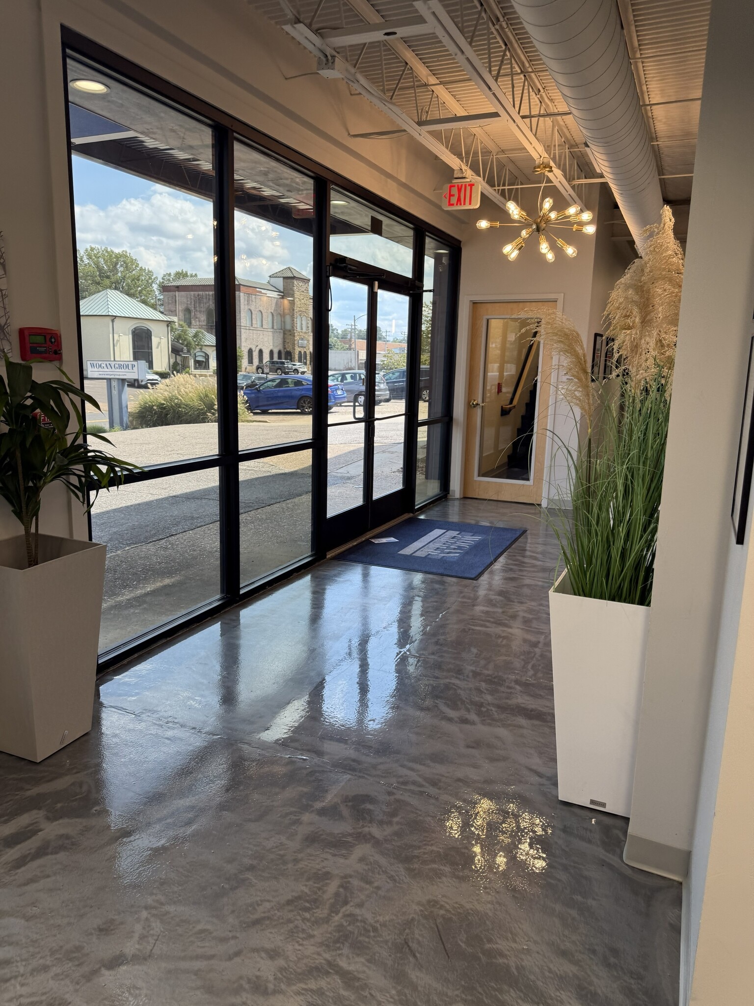 767 E Brookhaven Cir E, Memphis, TN à vendre Photo intérieure– Image 1 sur 11