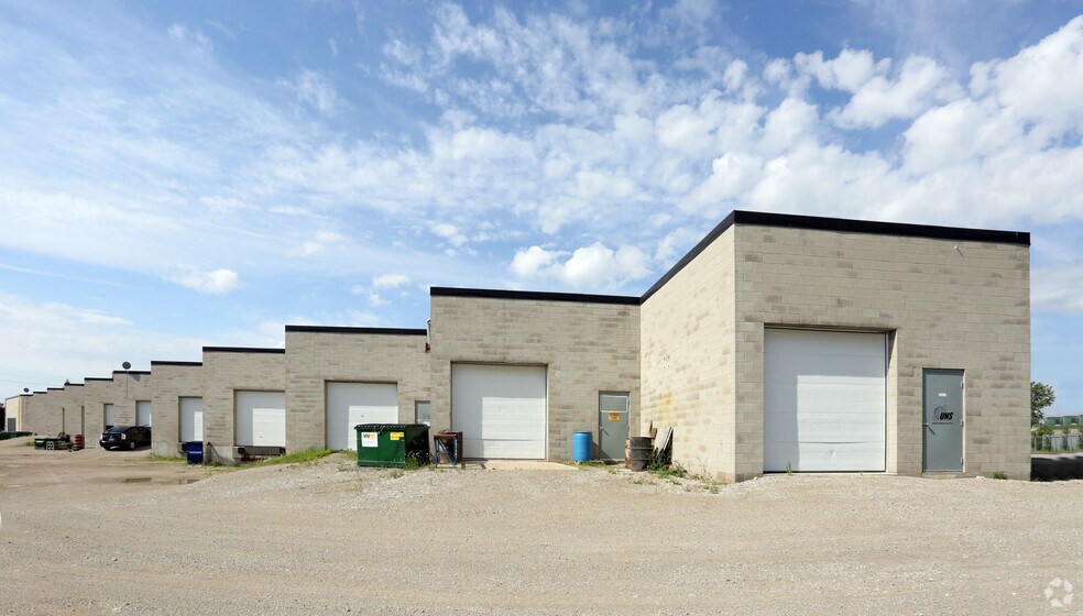 1721 Bishop St N, Cambridge, ON à louer - Photo de l’immeuble – Image 3 sur 8