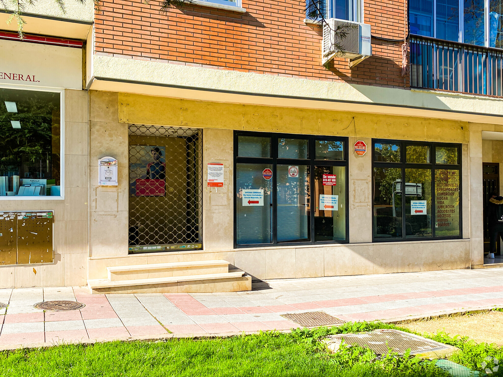 Immeuble residentiel dans San Fernando de Henares, Madrid à vendre Photo intérieure– Image 1 sur 2