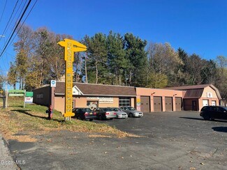 Plus de détails pour 152 Speigletown Rd, Troy, NY - Local commercial à vendre