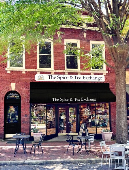 135 W Main St, Spartanburg, SC à louer - Photo principale – Image 1 sur 13