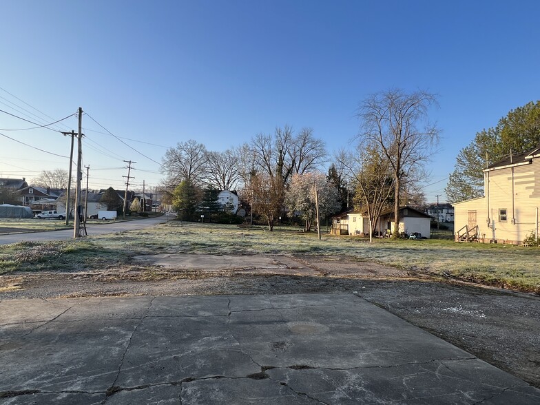 711 Adams, Huntington, WV à vendre - Photo de l’immeuble – Image 2 sur 5