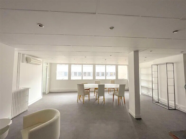 Bureau dans Paris à louer - Photo de l’immeuble – Image 2 sur 6