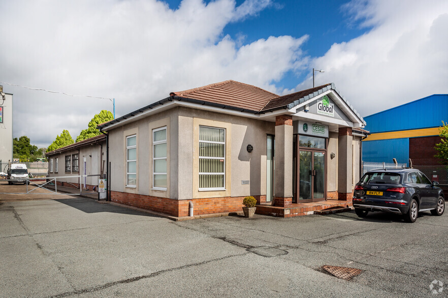 Millfield Ln, Haydock à vendre - Photo principale – Image 1 sur 2