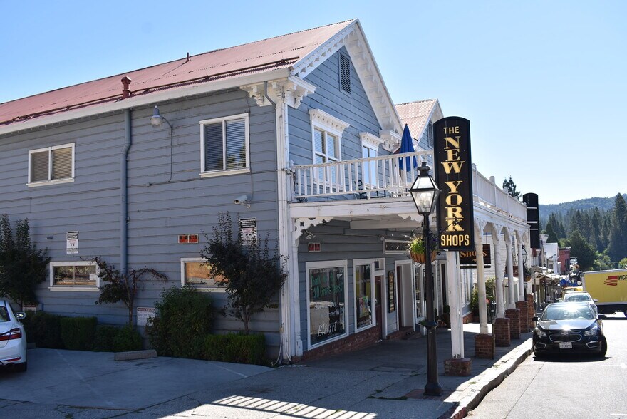 408 Broad St, Nevada City, CA à louer - Photo de l’immeuble – Image 2 sur 12
