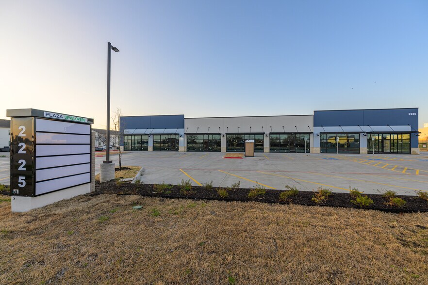 2225 Avondale-Haslet rd, Haslet, TX à louer - Photo de l’immeuble – Image 2 sur 9