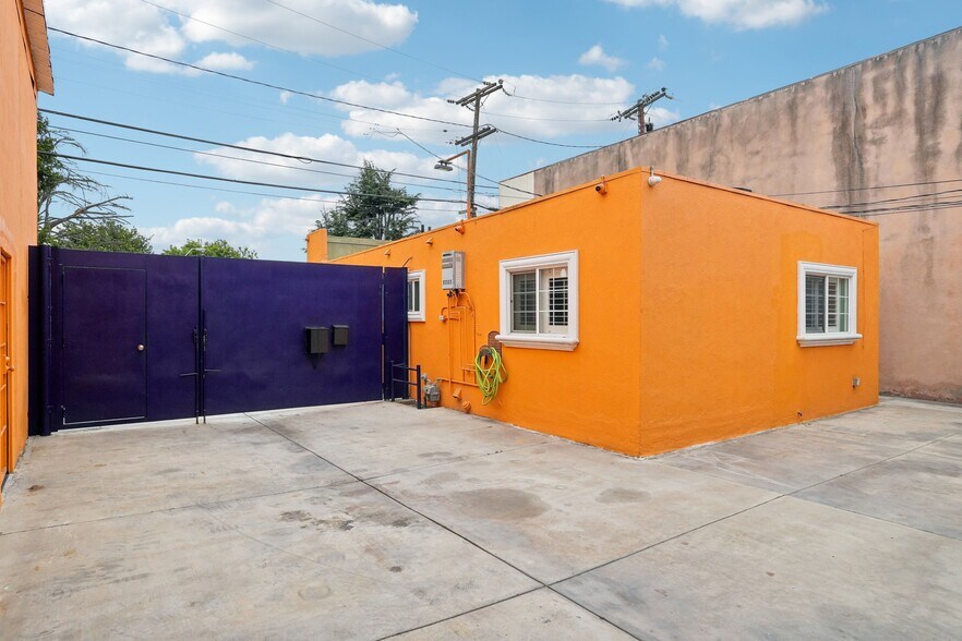 10240 Atlantic Ave, South Gate, CA à vendre - Photo de l’immeuble – Image 3 sur 25