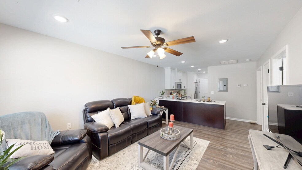 124 S College St, Mountain Home, AR à vendre - Numérisation 3D Matterport – Image 3 sur 27
