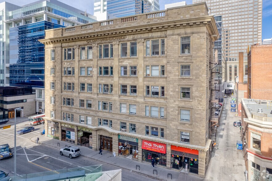 815 1st St SW, Calgary, AB à louer - Photo de l’immeuble – Image 2 sur 5