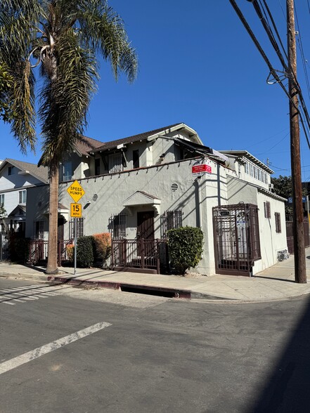 6815 Lexington Ave, Los Angeles, CA à vendre - Photo de l’immeuble – Image 3 sur 8