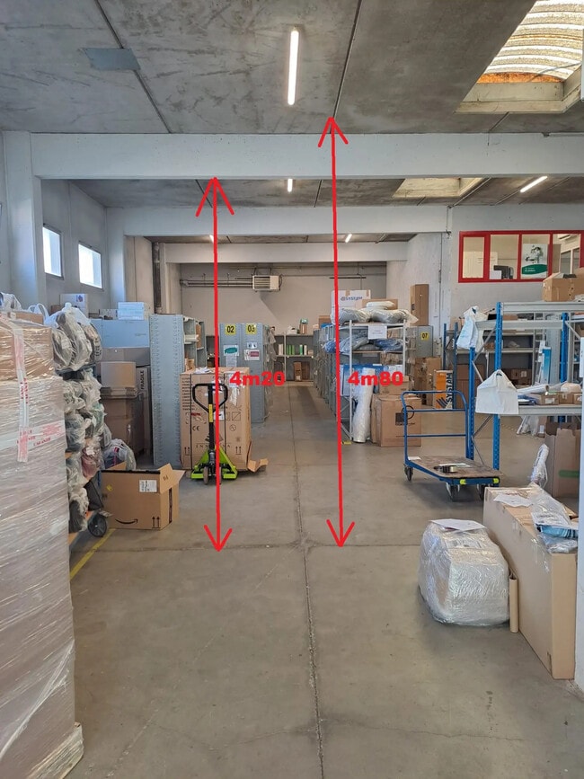 Plus de détails pour Local commercial à louer