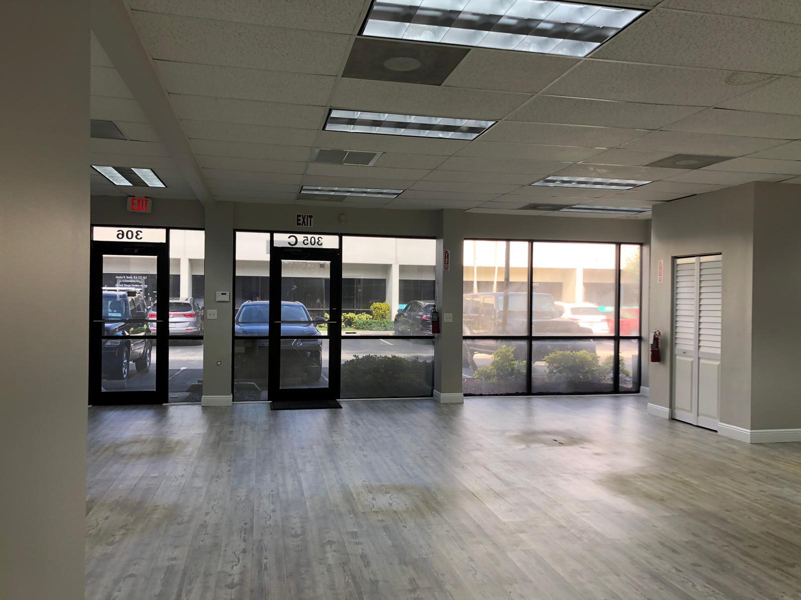 5400 S University Dr, Davie, FL à louer Photo intérieure– Image 1 sur 11