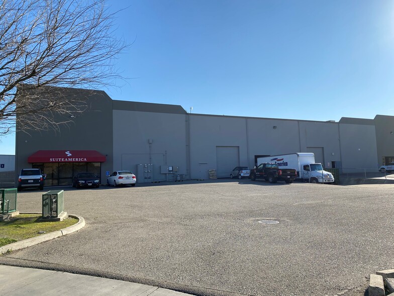 2479 Station Dr, Stockton, CA à louer - Photo principale – Image 1 sur 3