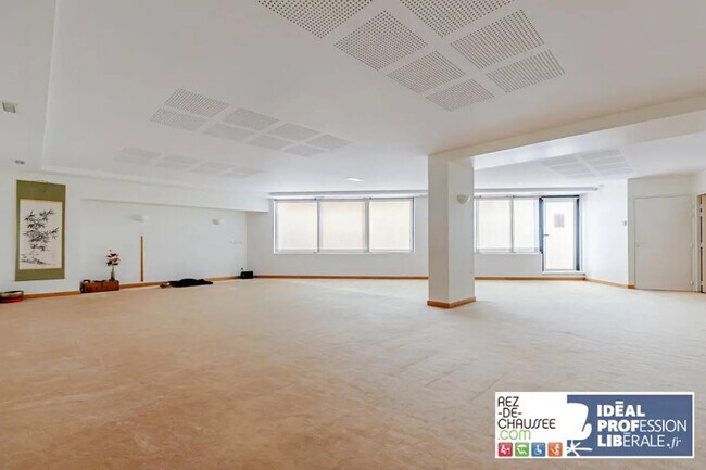 Plus de détails pour Bureau à vendre