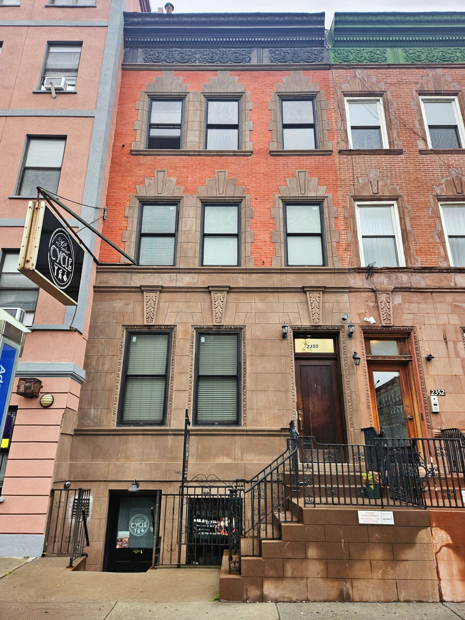 2350 Adam Clayton Powell Jr Blvd, New York, NY à vendre Photo de l’immeuble– Image 1 sur 17
