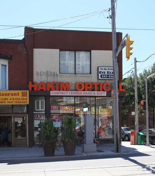 1481 Dundas St W, Toronto, ON à louer - Photo de l’immeuble – Image 2 sur 2