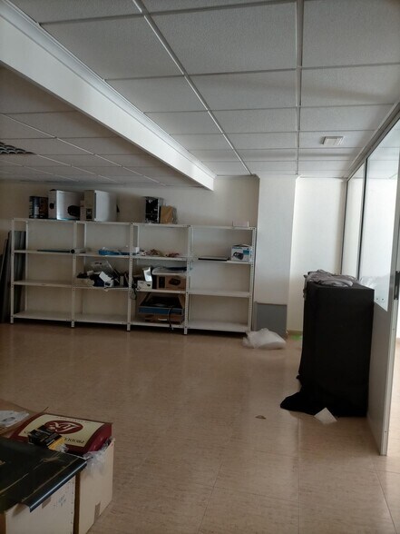 Local commercial dans Orihuela, Alicante à vendre - Photo de l’immeuble – Image 3 sur 32