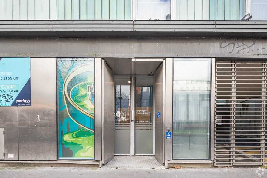 139 boulevard Ney, Paris à louer - Photo de l’immeuble – Image 2 sur 3