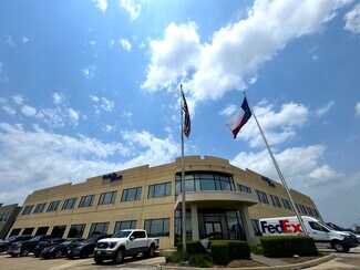 Plus de détails pour 8400 N Sam Houston Pky W, Houston, TX - Bureau à louer