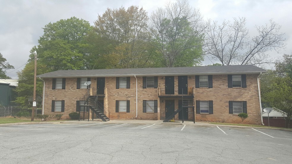 696 Hill St, Forest Park, GA à vendre - Photo de l’immeuble – Image 3 sur 12