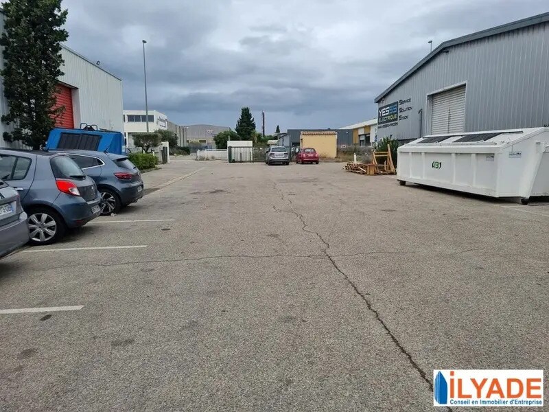 35-37 Rue De Berlin, Vitrolles à louer Photo de l’immeuble– Image 1 sur 15
