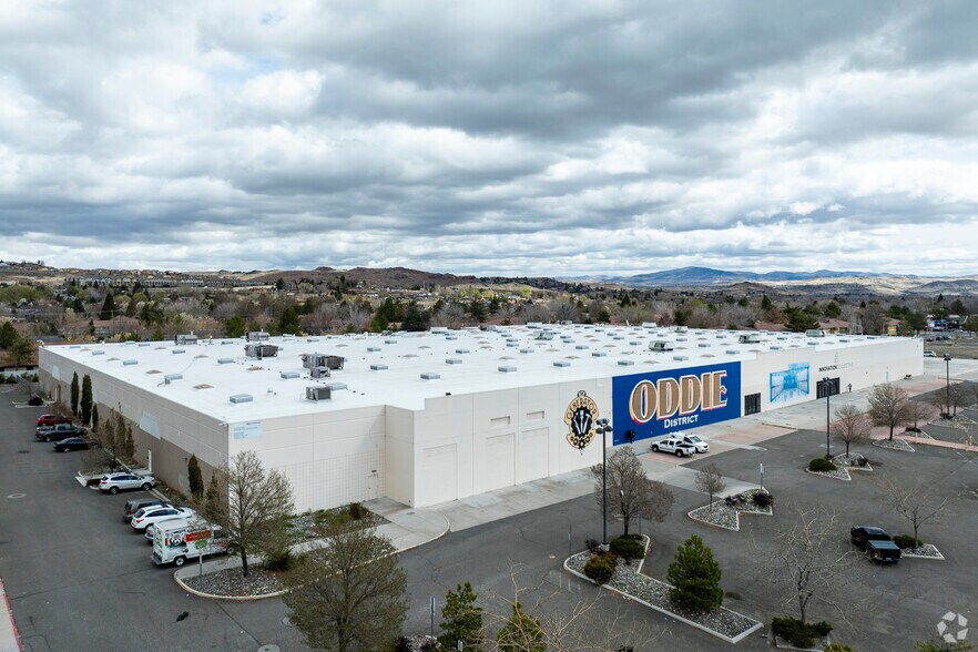 2450 Oddie Blvd, Sparks, NV à louer - Photo de l’immeuble – Image 1 sur 4