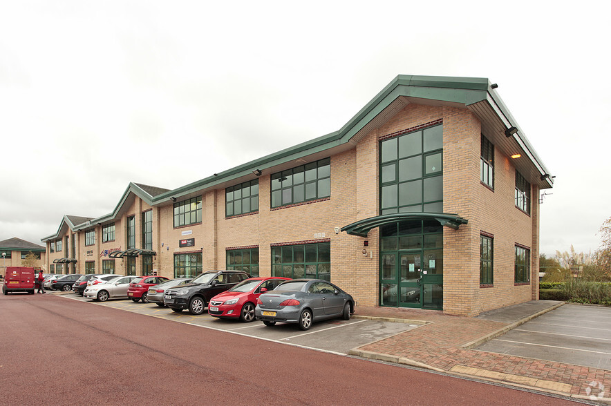 750-790 Mandarin Ct, Warrington à vendre - Photo de l’immeuble – Image 3 sur 3
