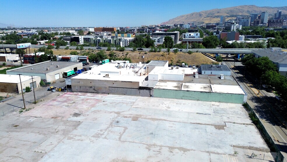 1050 S 200 W, Salt Lake City, UT à louer - Photo de l’immeuble – Image 2 sur 4