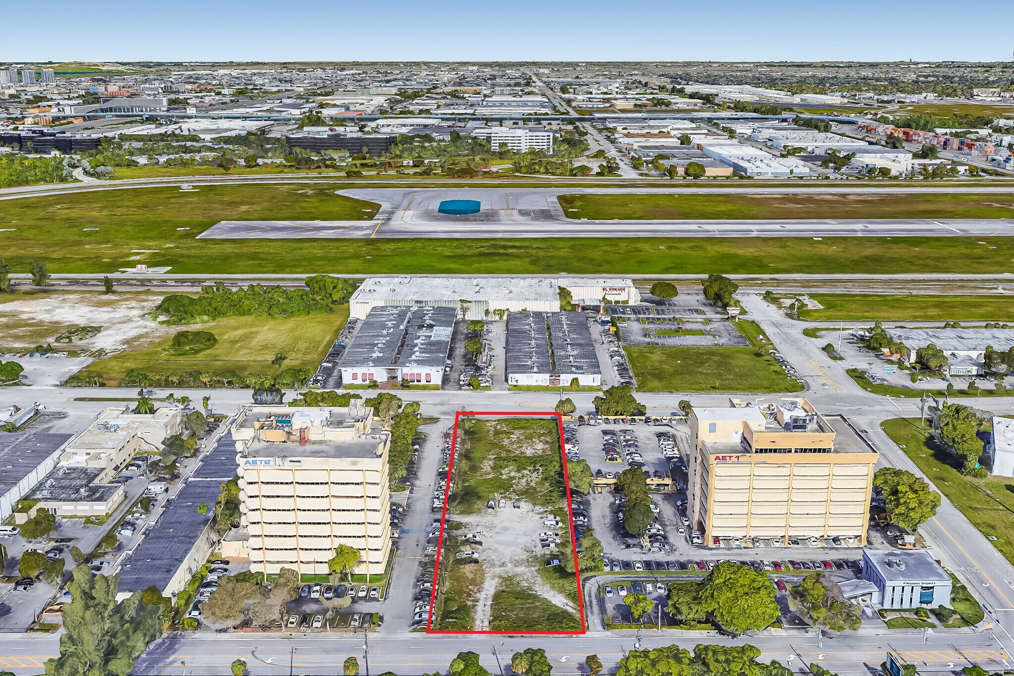 7240 NW 12th St, Miami, FL à louer Photo principale– Image 1 sur 23