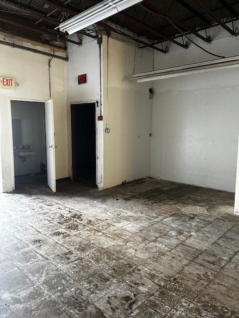 900 Wheeler Rd, Hauppauge, NY à louer Photo intérieure– Image 1 sur 5