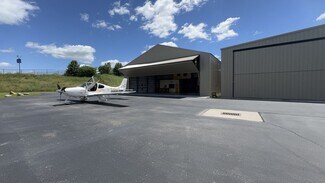 Plus de détails pour 159 Industrial Park Dr, Sevierville, TN - Spécialisé à vendre