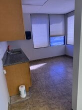 1040 N Benson Ave, Upland, CA à louer Photo de l’immeuble– Image 1 sur 7