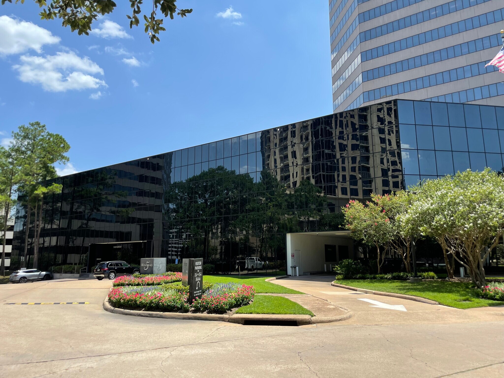 5 Riverway, Houston, TX à vendre Photo de l’immeuble– Image 1 sur 13