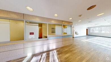 6 Technology Dr, Setauket, NY à louer Numérisation 3D Matterport– Image 1 sur 13