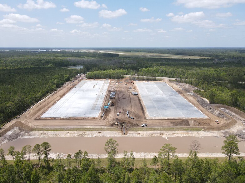 14825 International Airport Blvd, Jacksonville, FL à louer - Photo de l’immeuble – Image 2 sur 6
