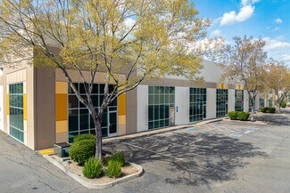Plus de détails pour 4011 N Freeway Blvd, Sacramento, CA - Local d'activités à louer
