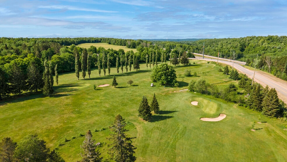 328 Sunny Ridge Rd, Sundridge, ON à vendre - Aérien – Image 2 sur 58