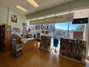 2019-2023 E Silver Springs Blvd, Ocala, FL à louer Photo intérieure– Image 1 sur 2