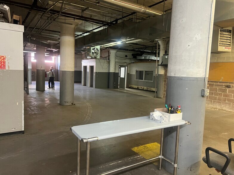 425 Ferry St, Newark, NJ à louer - Photo intérieure – Image 3 sur 9
