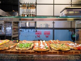 Plus de détails pour Local commercial à louer