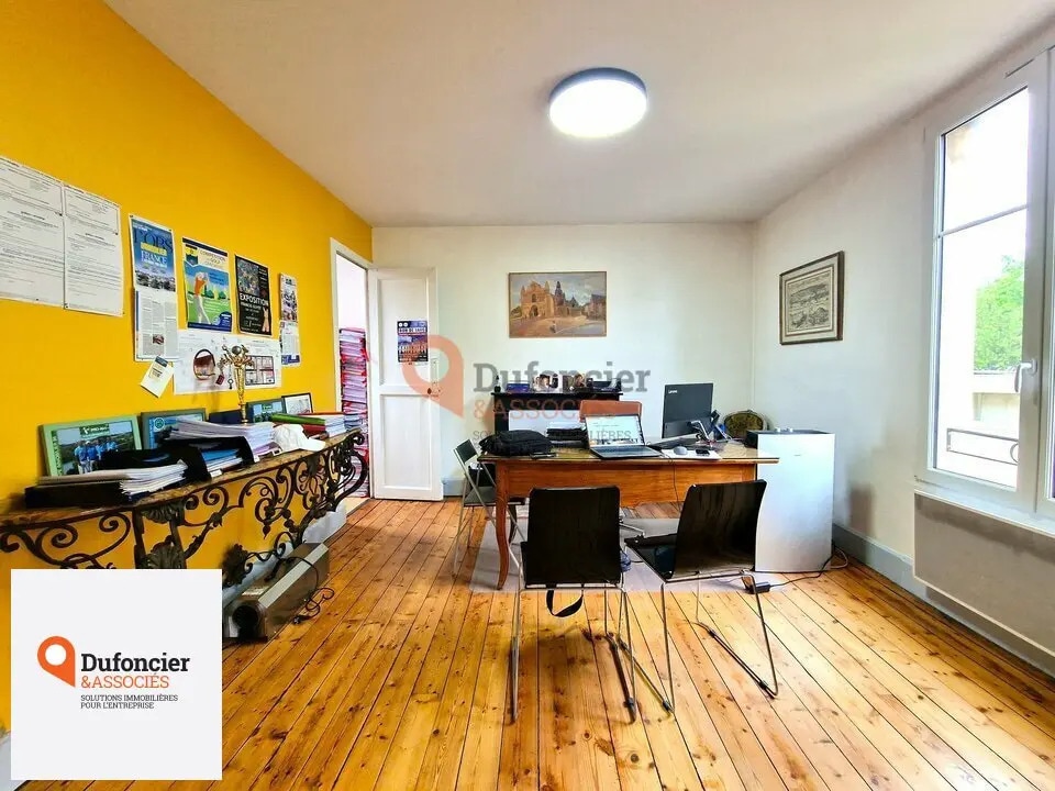 Bureau dans Poitiers à louer Photo intérieure– Image 1 sur 7
