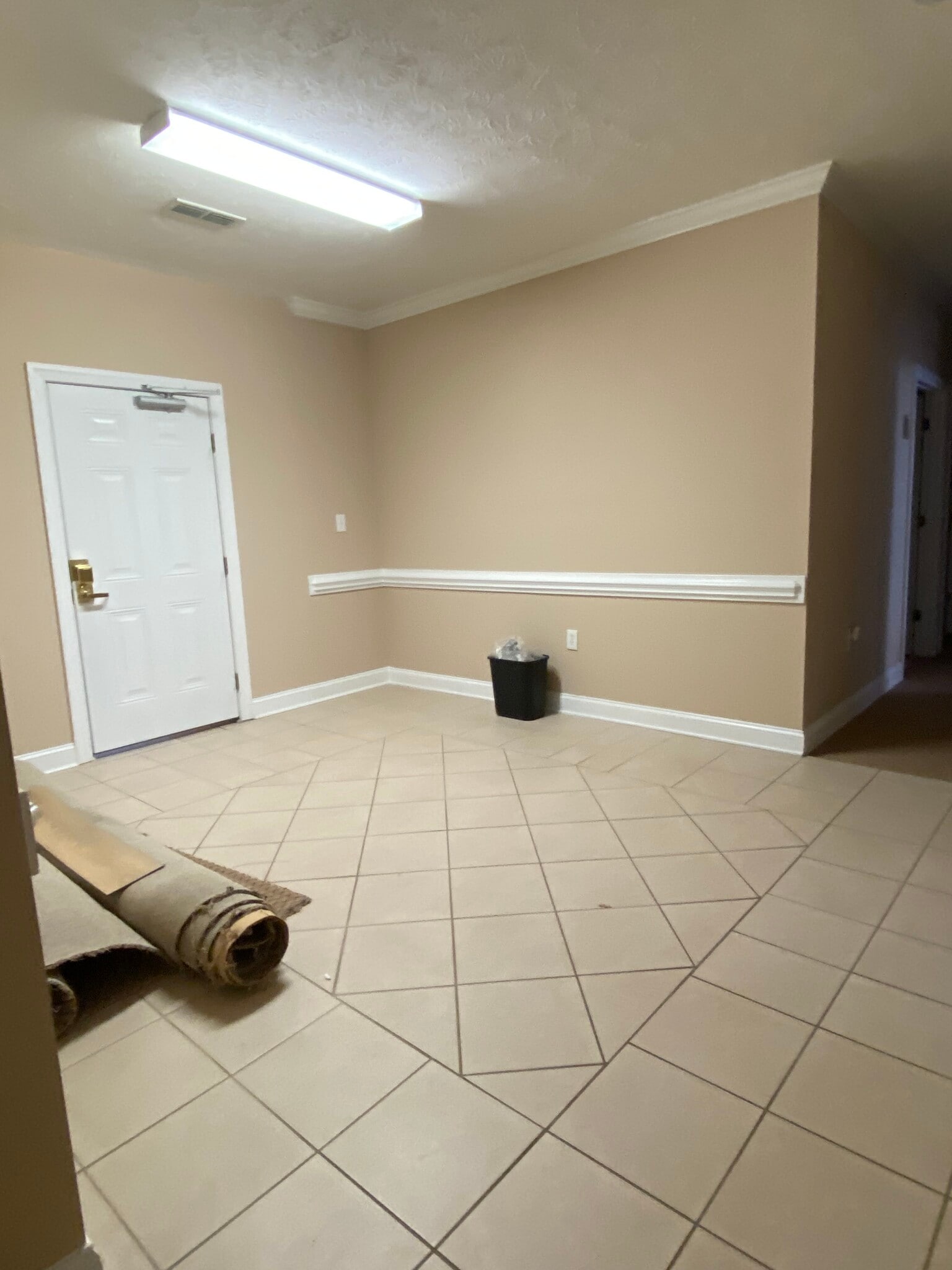 2931 Breezewood Ave, Fayetteville, NC à louer Photo intérieure– Image 1 sur 8