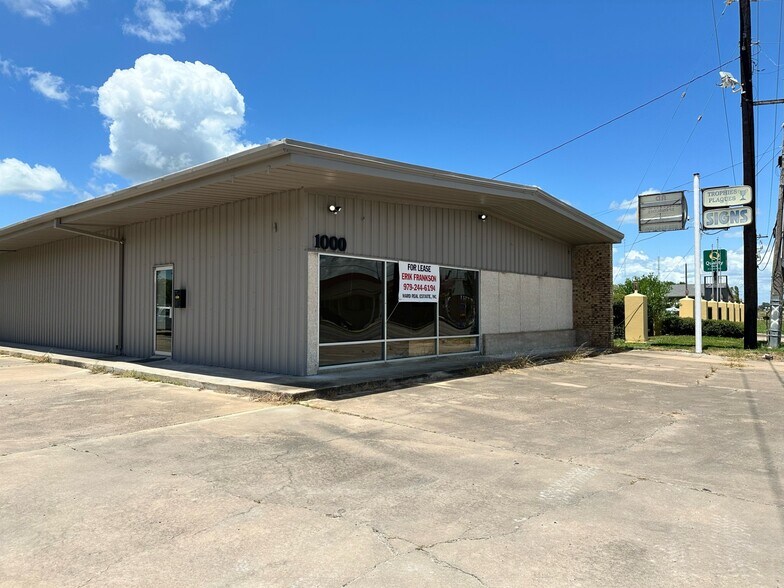 1000 Avenue F, Bay City, TX à louer - Photo principale – Image 1 sur 5