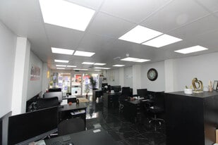 129 High St, Londres LND - Local commercial