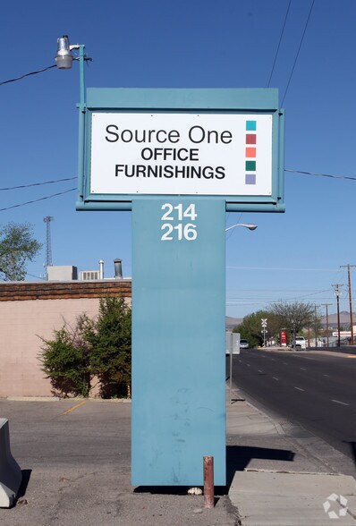 214 Menaul Blvd NE, Albuquerque, NM à louer - Photo de l’immeuble – Image 2 sur 13