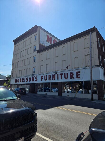 230 Factory St, Watertown, NY à vendre - Photo de l’immeuble – Image 2 sur 36