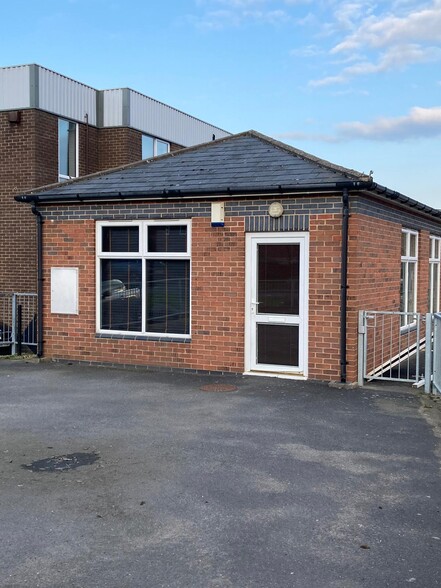 Leicester Rd, Lutterworth à louer - Photo de l’immeuble – Image 2 sur 12