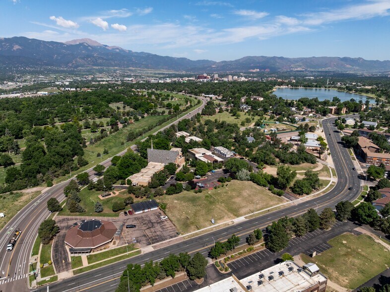 824-920 S Union Blvd, Colorado Springs, CO à vendre - Photo de l’immeuble – Image 2 sur 10