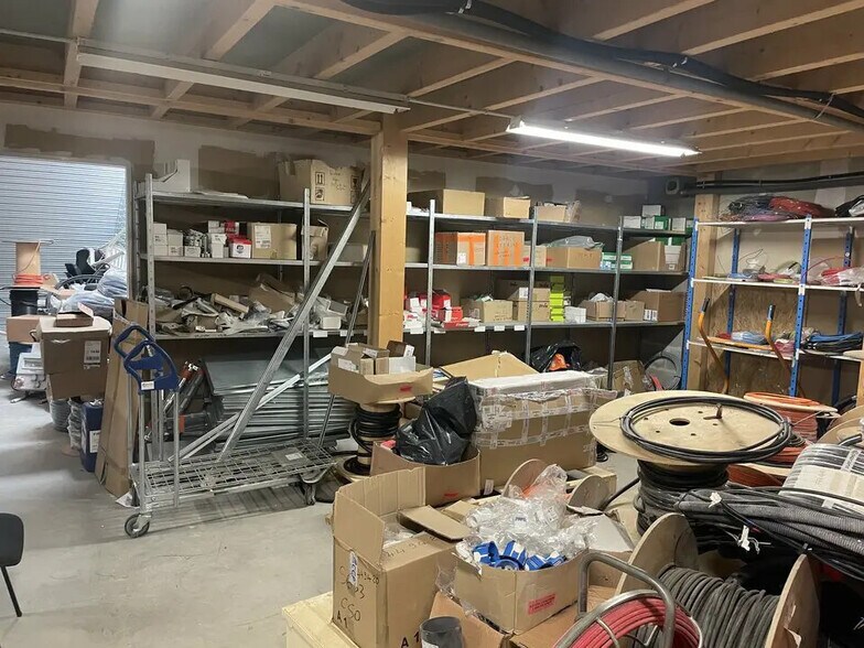 Local d’activités dans Bouguenais à louer - Photo de l’immeuble – Image 3 sur 12